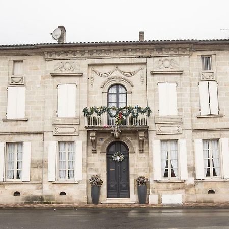 Hotel Le Grand Echiquier Coutras Exterior foto